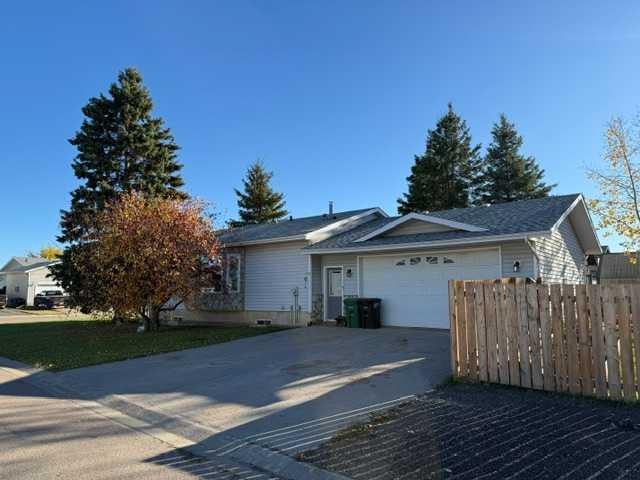 Photo of 10415 107 Avenue, High Level, AB T0H 1Z0 (MLS # A2351448)