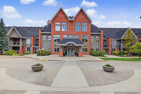 Photo of 15 Everstone Drive SW #209, Calgary, AB T2Y 5B5 (MLS # A2349145)