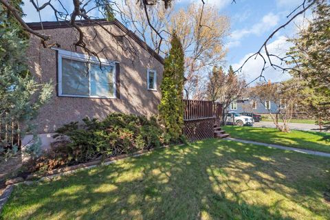Photo of 426 8 Avenue NE, Calgary, AB T2E 0R2 (MLS # A2309386)
