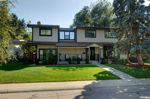 Photo of 128 Chinook Drive SW, Calgary, AB T2V 2P9 (MLS # A2340246)