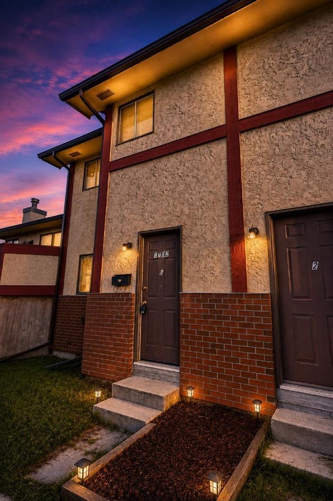 Photo of 1702 35 Street SE #3, Calgary, AB T2A 1B5 (MLS # A2340101)