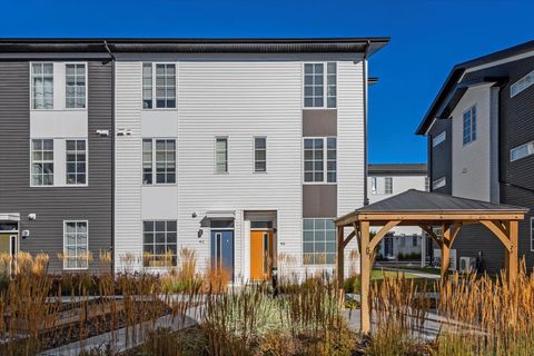 Photo of 90 Walgrove Common SE, Calgary, AB T2X 4C2 (MLS # A2265007) Photo of 90 Walgrove Common SE, Calgary, AB T2X 4C2 (MLS # A2265007)