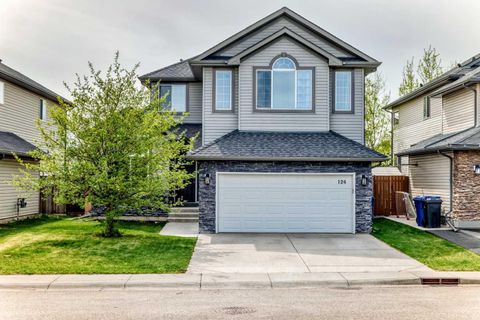 Photo of 124 LAVENDER Way, Chestermere, AB T1X 0B2 (MLS # A2313202)