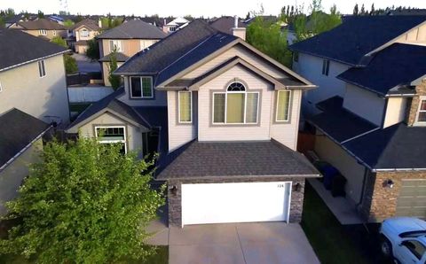 Photo of 124 LAVENDER Way, Chestermere, AB T1X 0B2 (MLS # A2313202)
