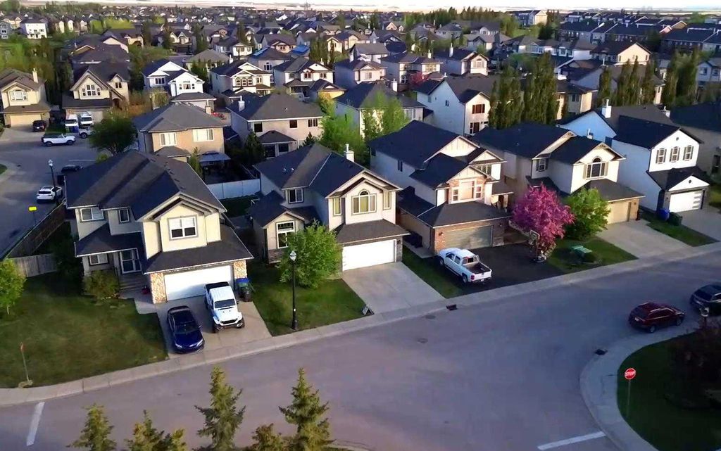 Photo of 124 LAVENDER Way, Chestermere, AB T1X 0B2 (MLS # A2313202)