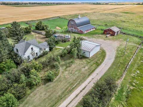 Photo of 88111 658 Avenue E, Rural Foothills County, AB T0L 0P0 (MLS # A2342922)