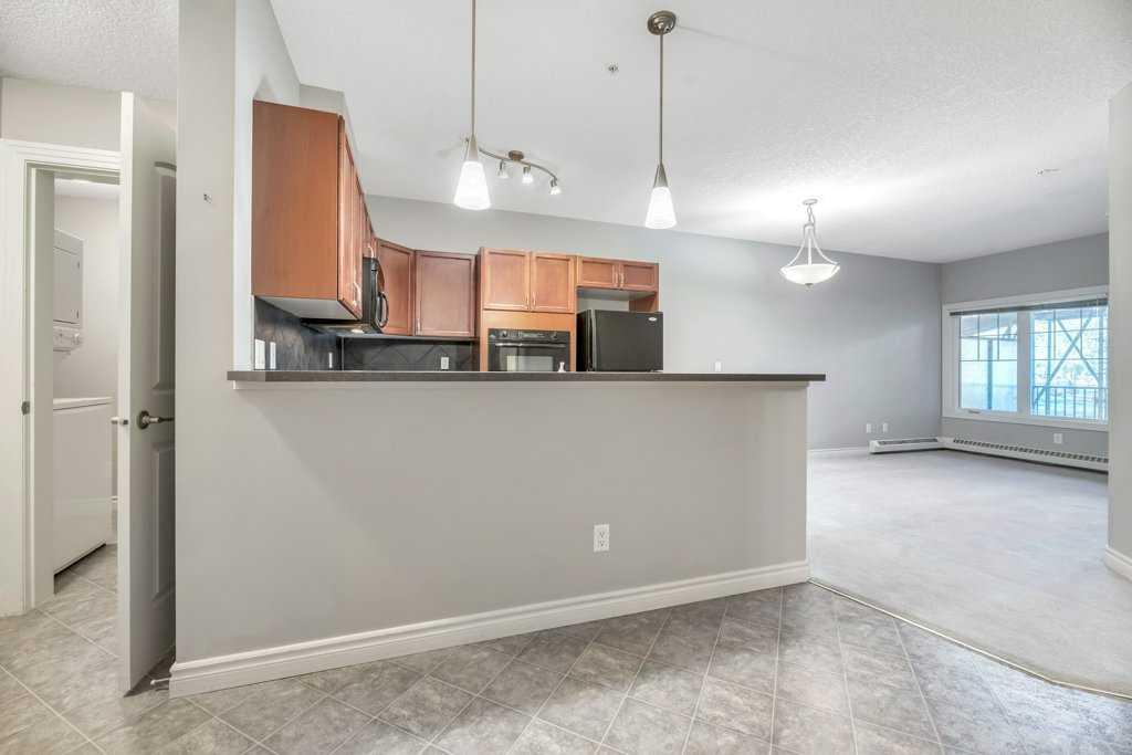 60 Royal Oak Plaza NW 127
