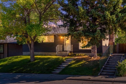 711 118 Avenue SW Calgary AB T2W 0E6