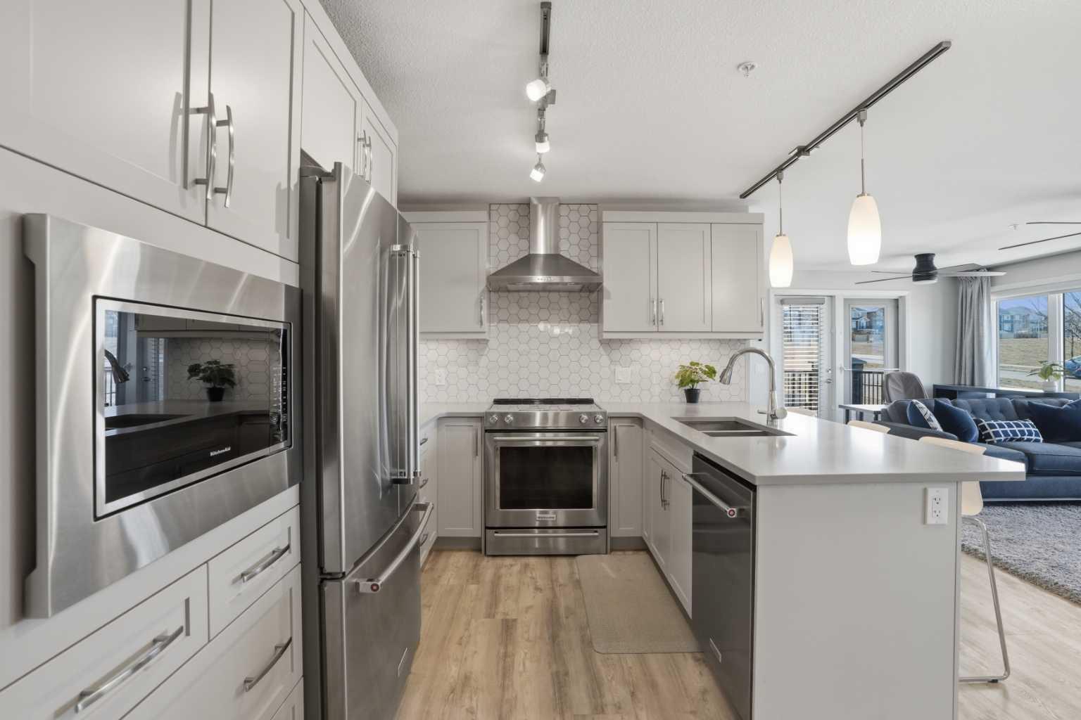 450 Kincora Glen Road NW 2203