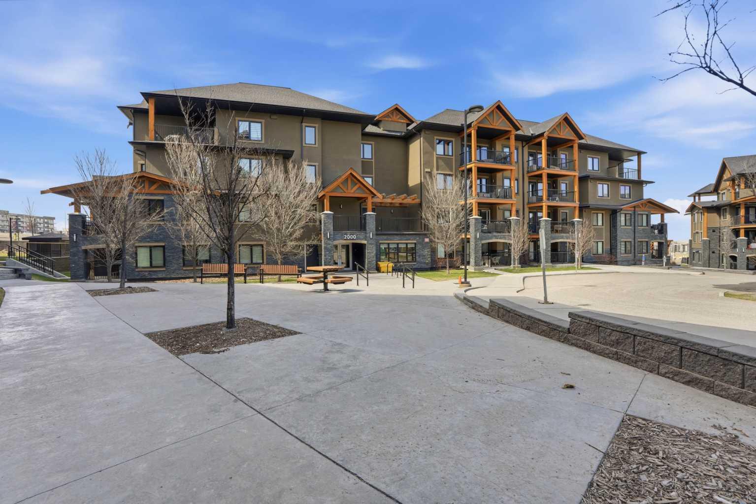 450 Kincora Glen Road NW 2203