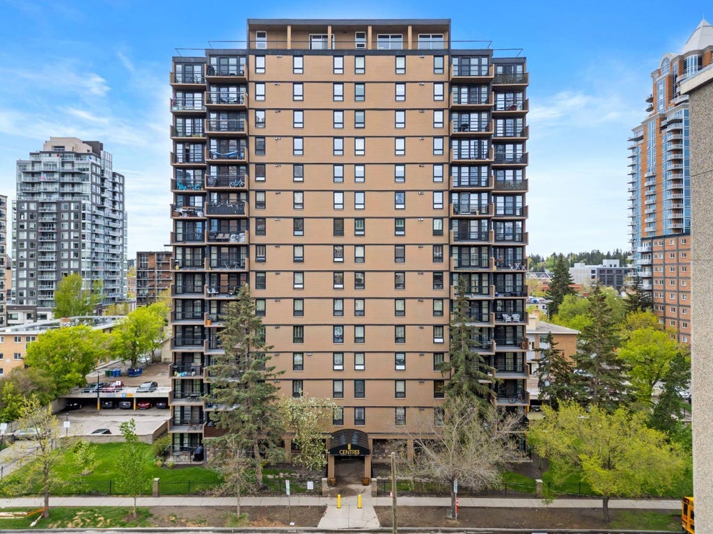 Photo of 733 14 Avenue SW #1206, Calgary, AB T2R 0N3 (MLS # A2323001)