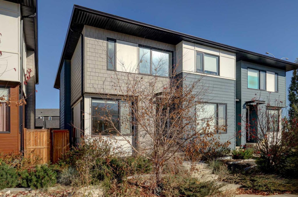 Photo of 18 Homestead Boulevard NE, Calgary, AB T3J 2H1 (MLS # A2352147)