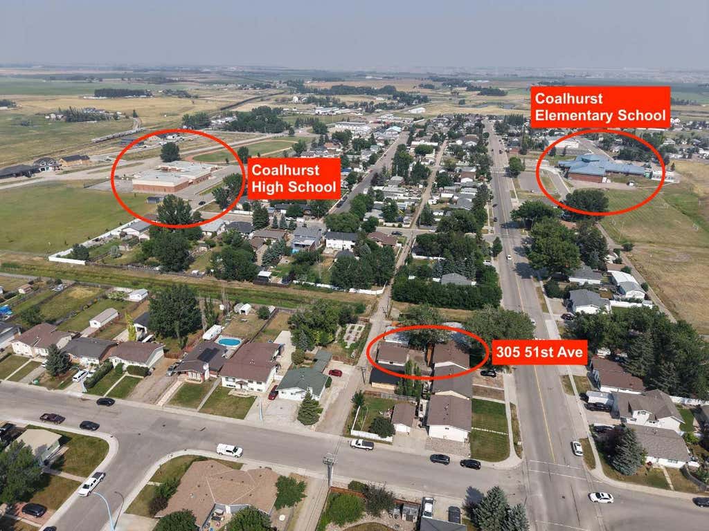 Photo of 305 51 Avenue, Coalhurst, AB T0L 0V0 (MLS # A2333468)