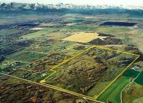 W-5.R-3,T-26,S-22, Q-SW Lochend Road NW W-5.R-3,T-26,S-22, Q-SE, Rural Rocky View County AB T4C 2B3