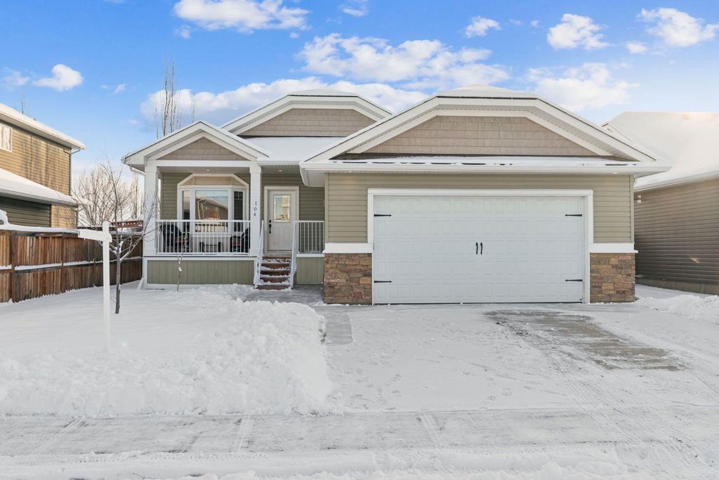 Photo of 104 Riverwood Way SW, Diamond Valley, AB T0L 0H0 (MLS # A2292313)