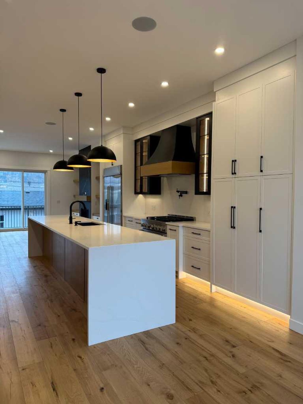 Photo of 4711 19 Avenue NW, Calgary, AB T3B 0S5 (MLS # A2295021)