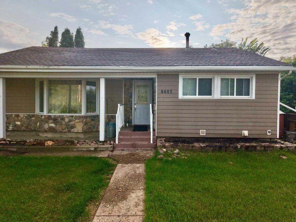 Photo of 8602 95 Street, Peace River, AB T8S 1G5 (MLS # A2341330)