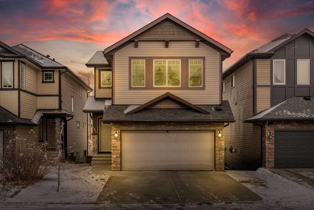 Photo of 194 Kincora Glen Rise NW, Calgary, AB T3R 0B8 (MLS # A2276112)