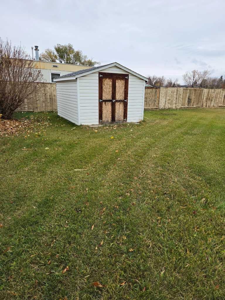 Photo of 303 Piron Place, Picture Butte, AB T0K 1V0 (MLS # A2354566)