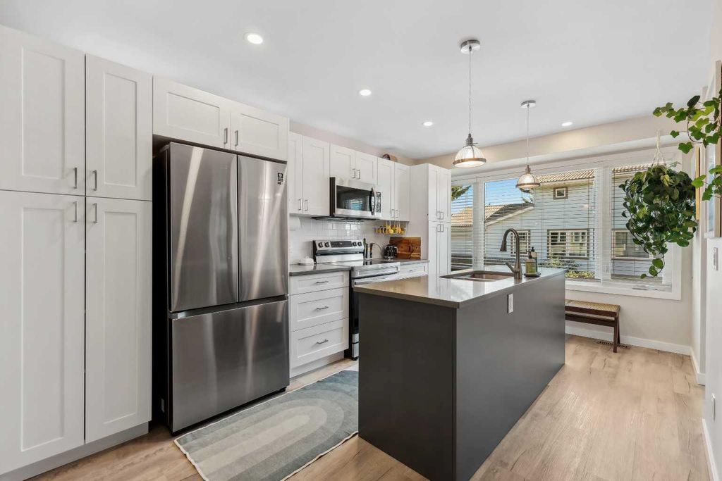 Photo of 109 Coachway Lane SW, Calgary, AB T3H 2V9 (MLS # A2316179)