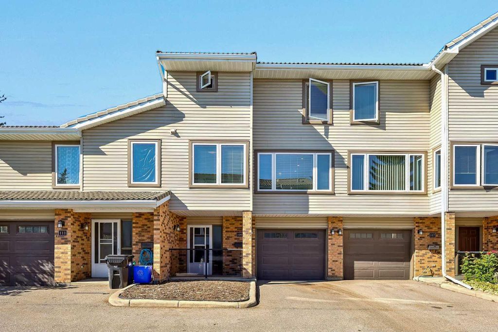 Photo of 109 Coachway Lane SW, Calgary, AB T3H 2V9 (MLS # A2316179)