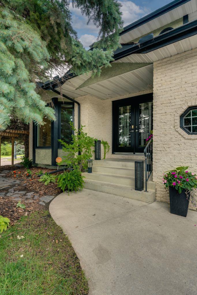 106 Scimitar Bay NW