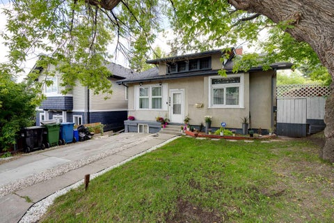 Photo of 2906 17 Street SW, Calgary, AB T2T 4N5 (MLS # A2318523)