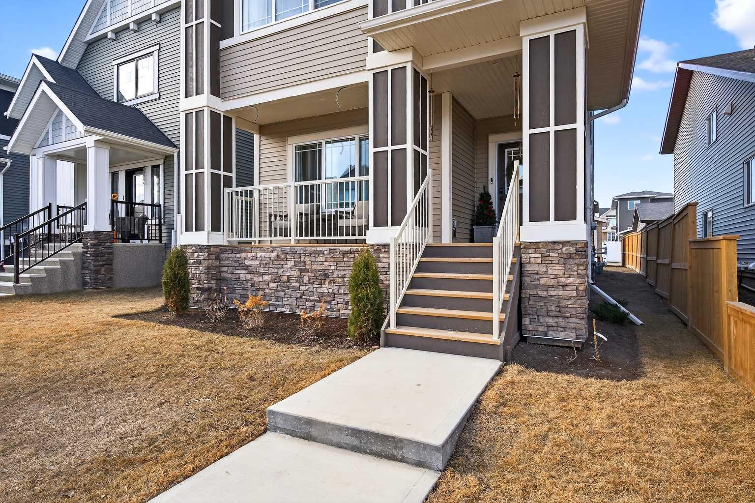 825 Reynolds Manor SW