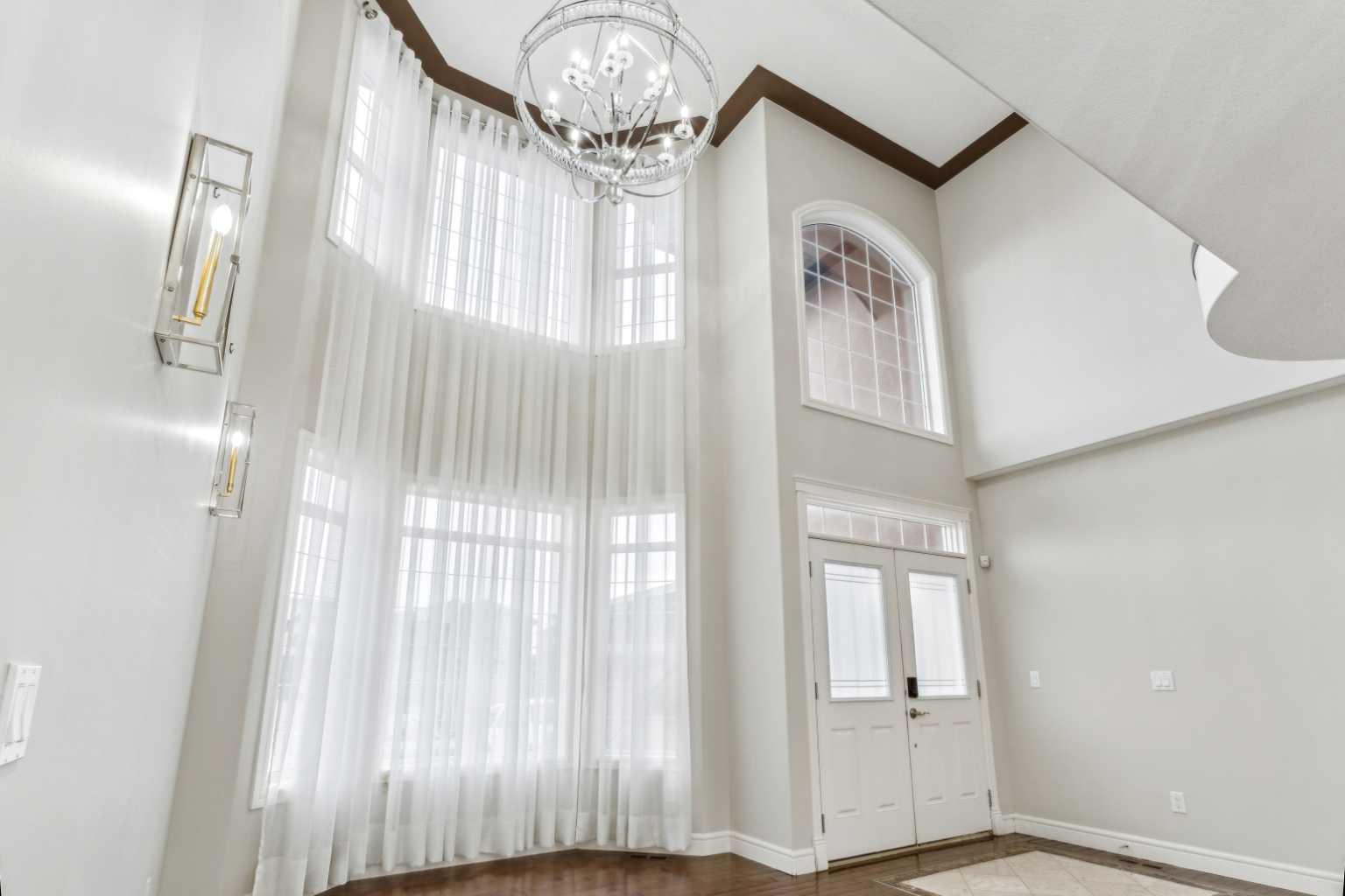 34 Taralake Cape NE