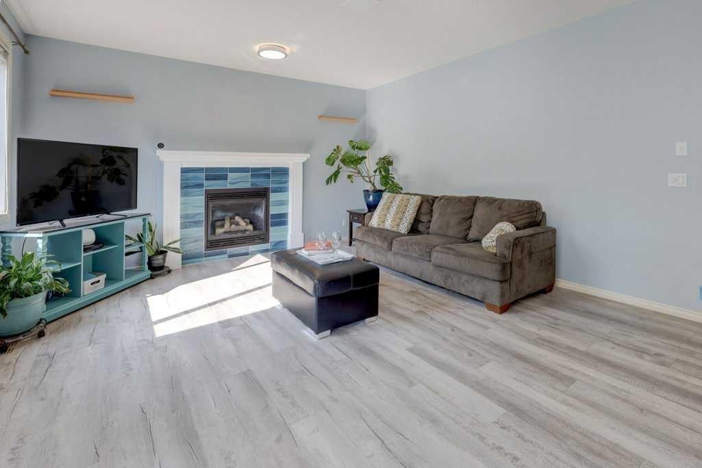Photo of 242 Crystal Green Point, Okotoks, AB T1S 2K7 (MLS # A2354476)