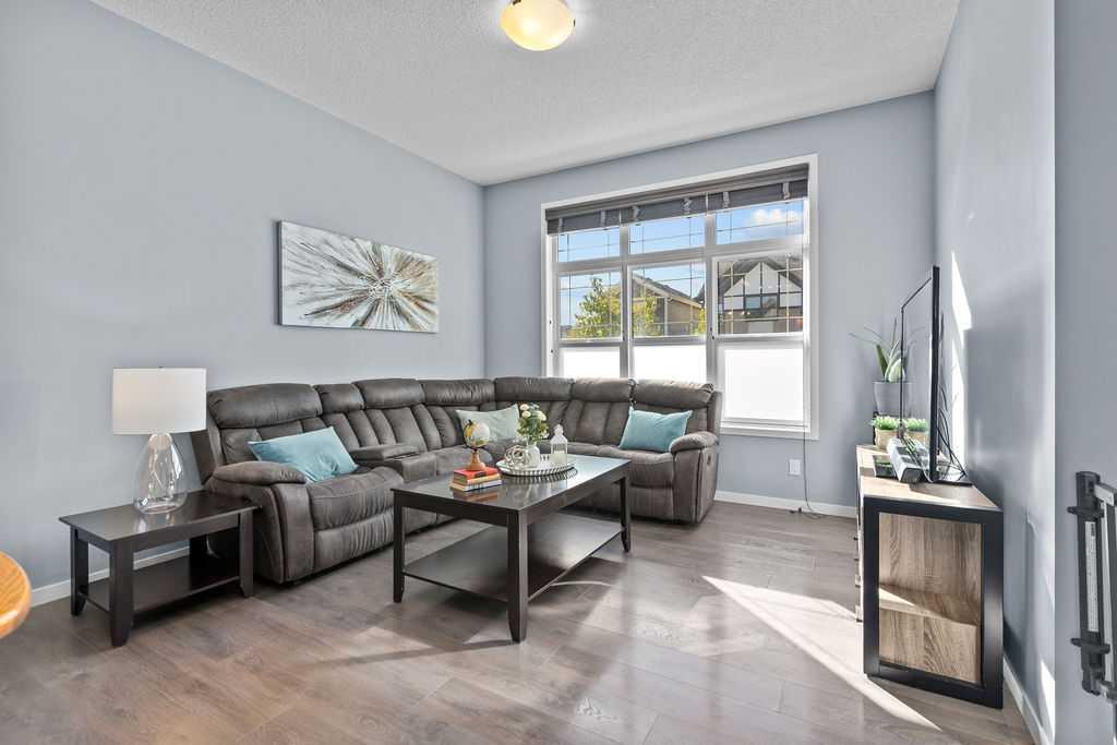 103 Masters Heights SE