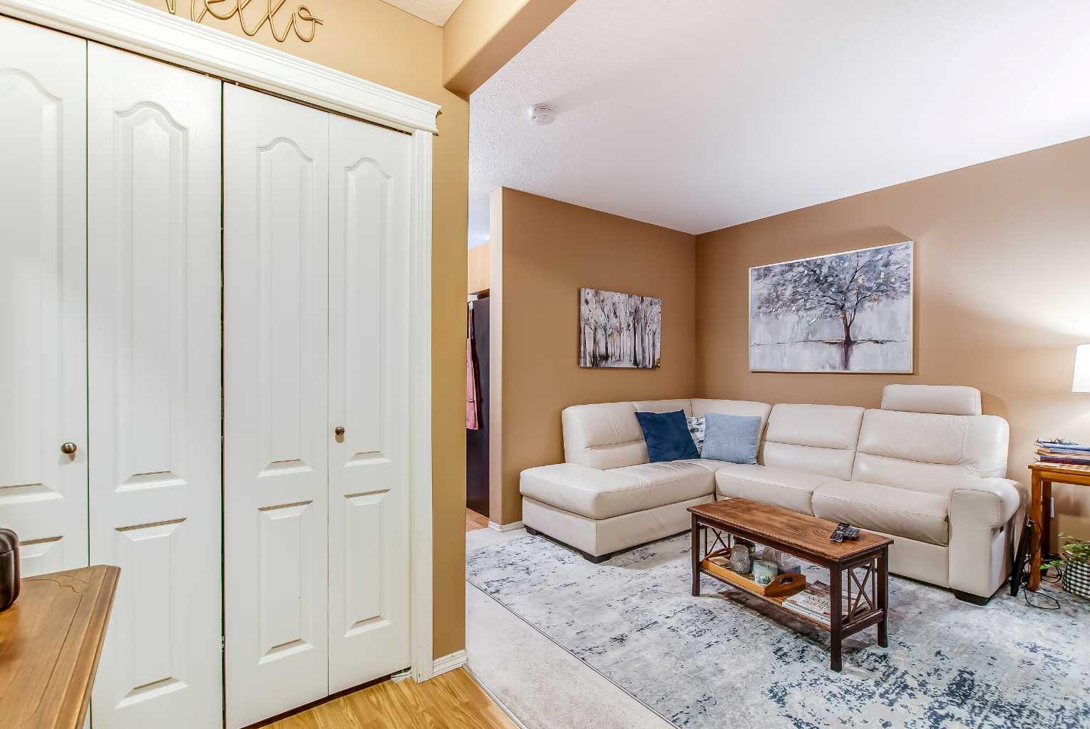 208 Northlands Pointe NE