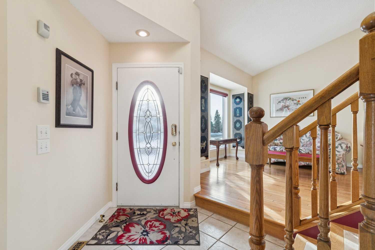 181 Woodford Drive SW