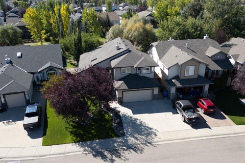 Photo of 64 Riverwood Manor W, Lethbridge, AB T1K 7Y2 (MLS # A2338267)