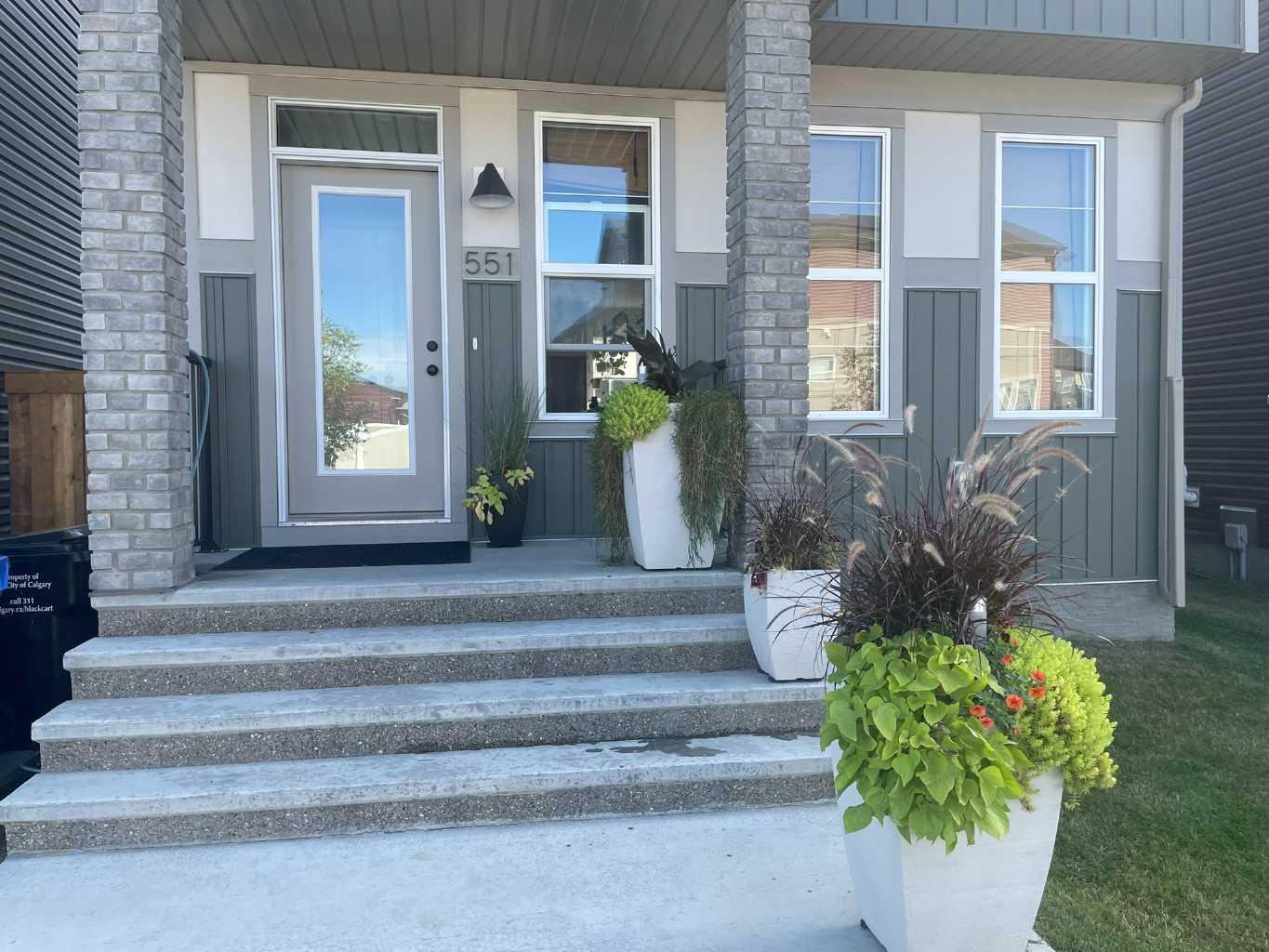 551 Wolf Creek Way SE