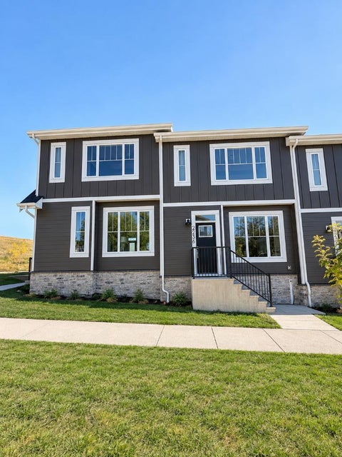 Photo of 2236 44 Street NW, Calgary, AB T3B 0X6 (MLS # A2346170)