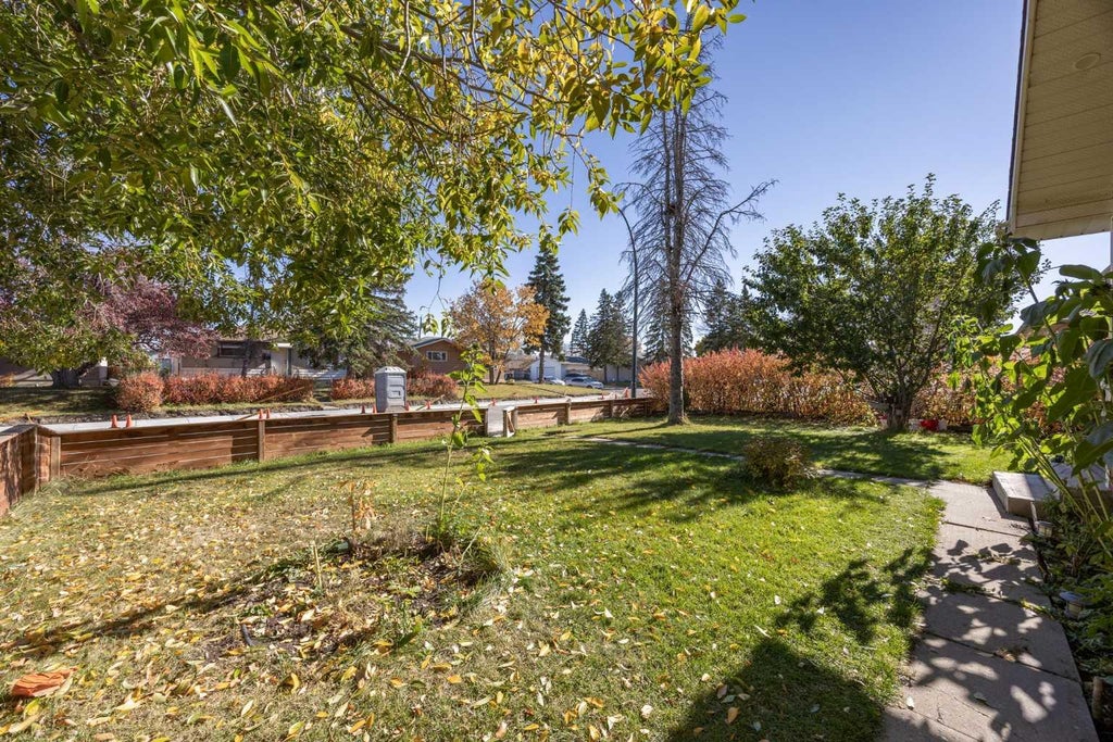 Photo of 2035 47 Street SE, Calgary, AB T2B 1L4 (MLS # A2352390)
