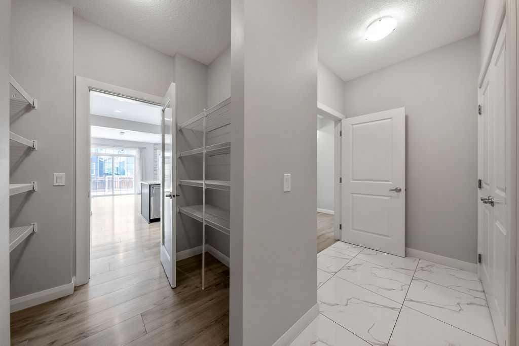 Photo of 435 Evansglen Drive NW, Calgary, AB T3P 0P6 (MLS # A2319084)