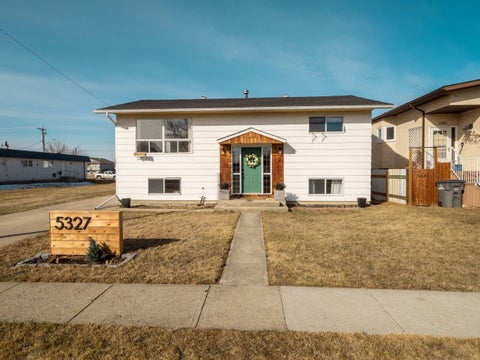 Photo of 5327 3A Street W, Claresholm, AB T0L 0L0 (MLS # A2345703)