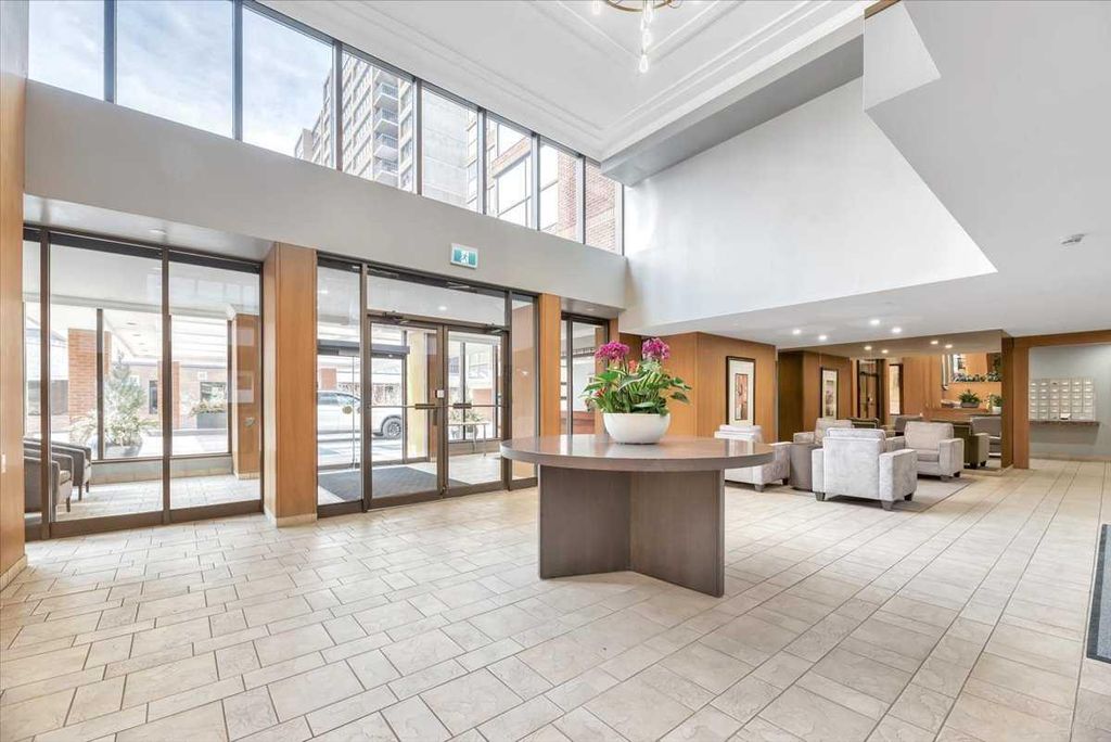 Photo of 318 26 Avenue SW #501, Calgary, AB T2S 2T9 (MLS # A2298984)