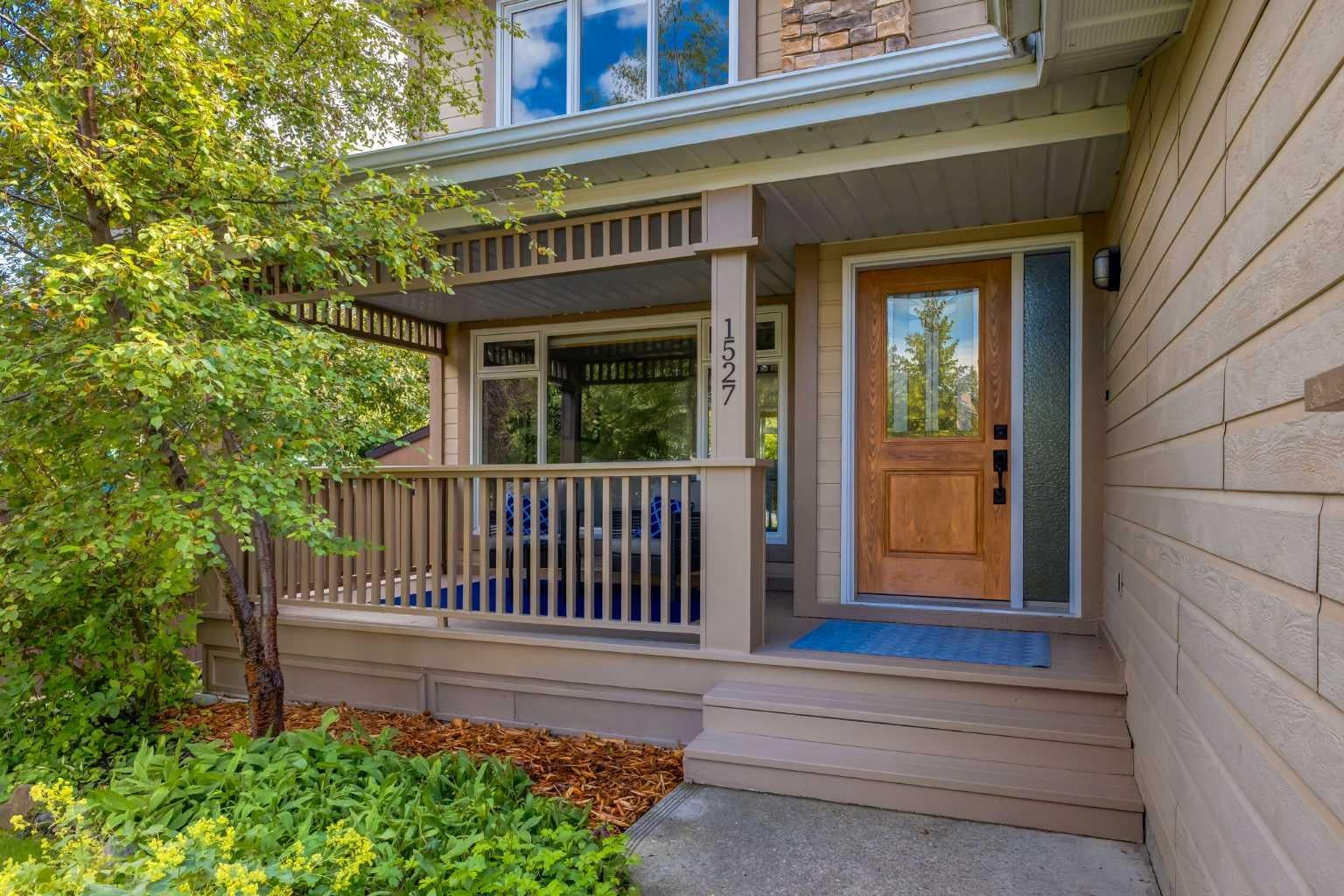 1527 Evergreen Drive SW