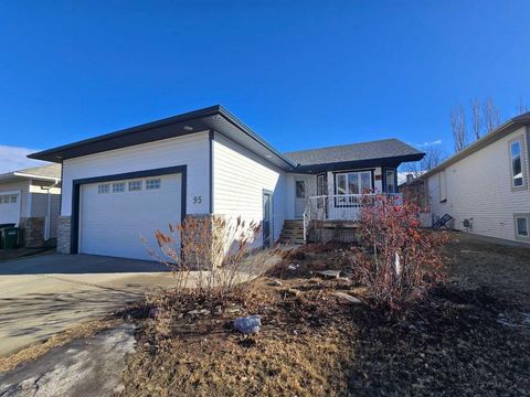 95 Cambridge Glen Drive Strathmore AB T1P 1W1