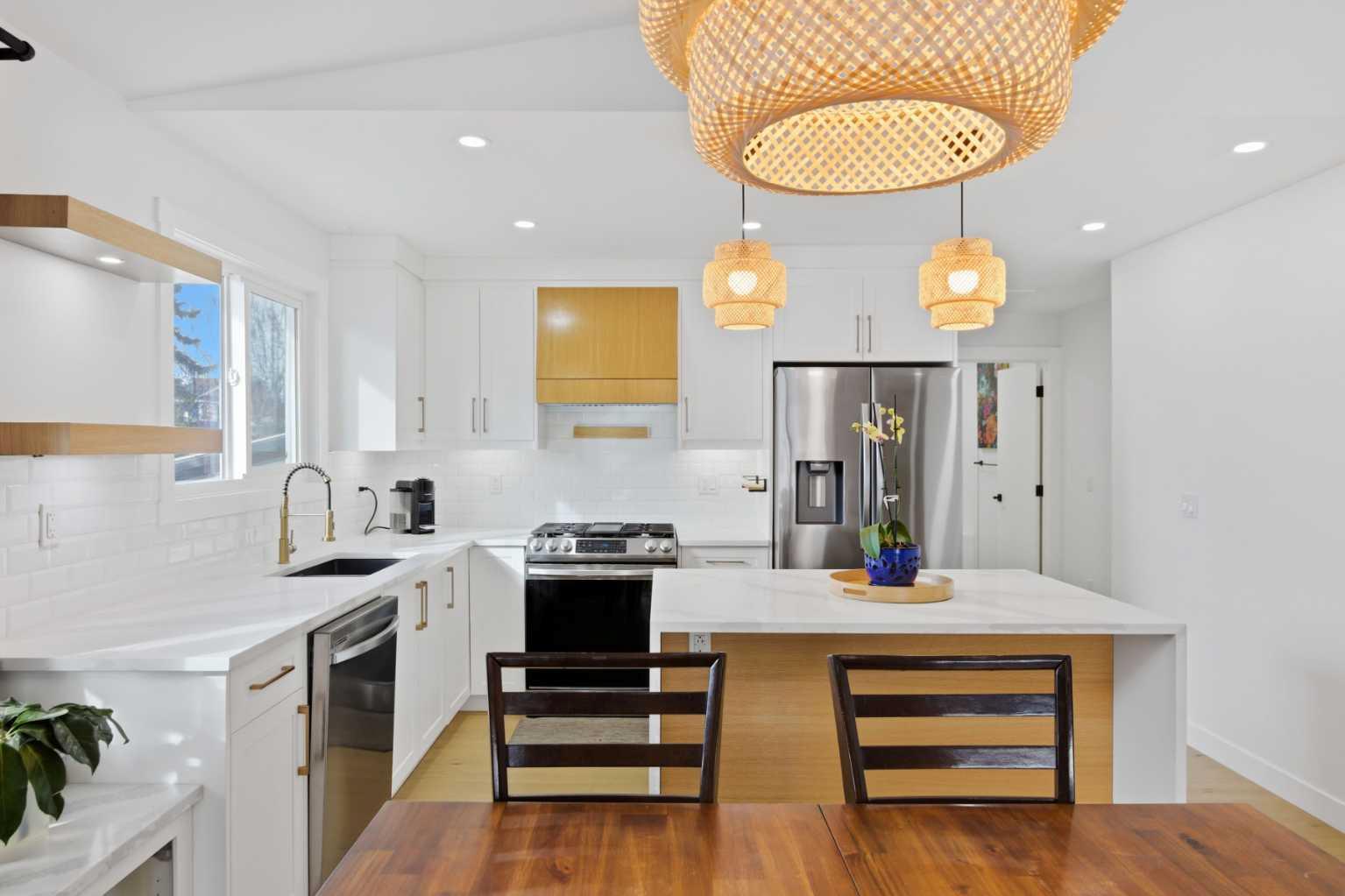 428 Queen Anne Way SE