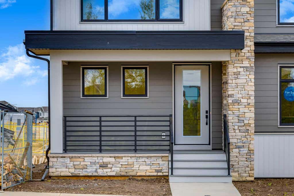 Photo of 15 Alpine Green SW, Calgary, AB T2Y 0V9 (MLS # A2334329)