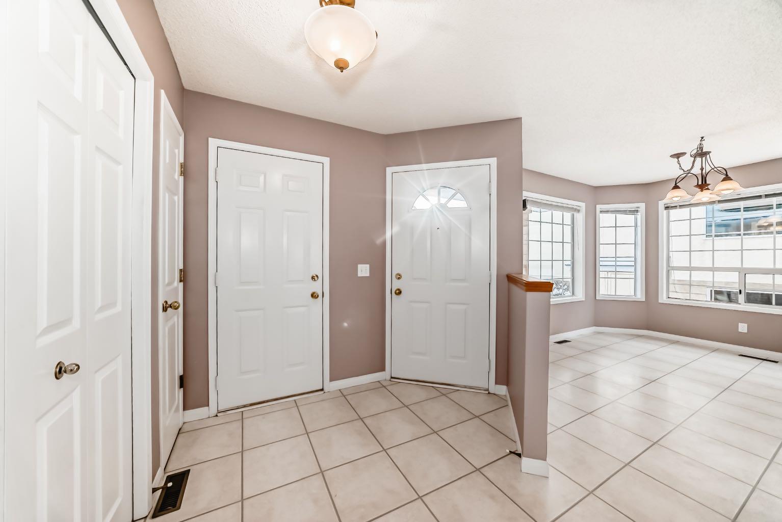 109 Scenic Acres Terrace NW