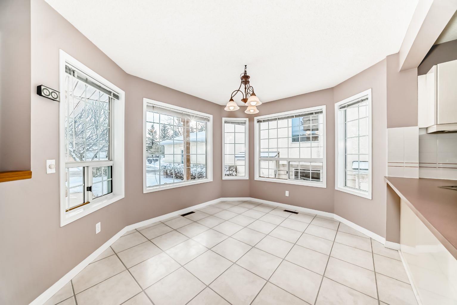 109 Scenic Acres Terrace NW