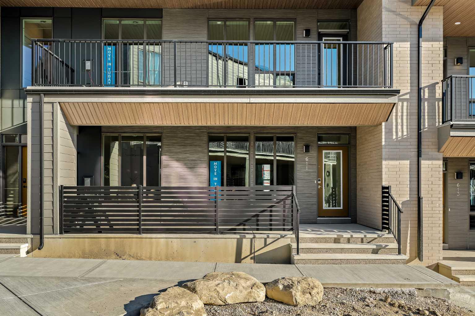 611 Sovereign Common SW