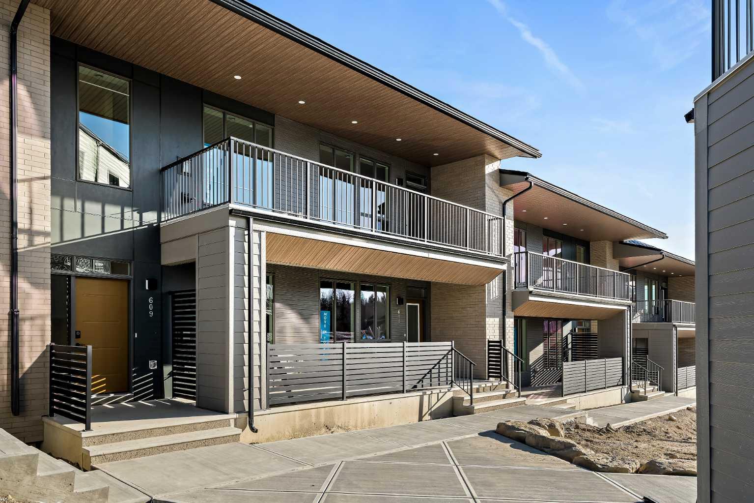 611 Sovereign Common SW