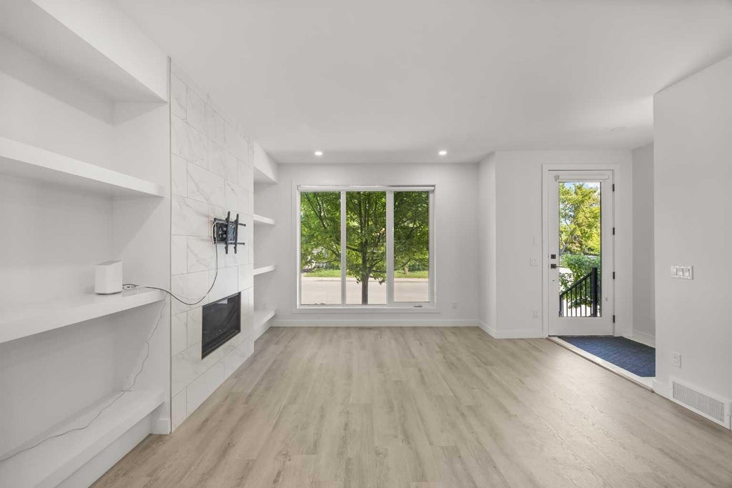 Photo of 2105 5 Street NW, Calgary, AB T2M 5C2 (MLS # A2320197)