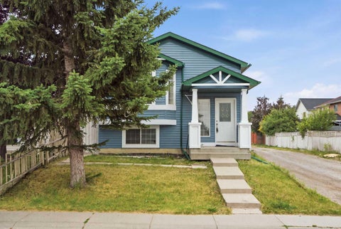 Photo of 11 Martin Crossing Rise NE, Calgary, AB T3J 3N8 (MLS # A2334927)